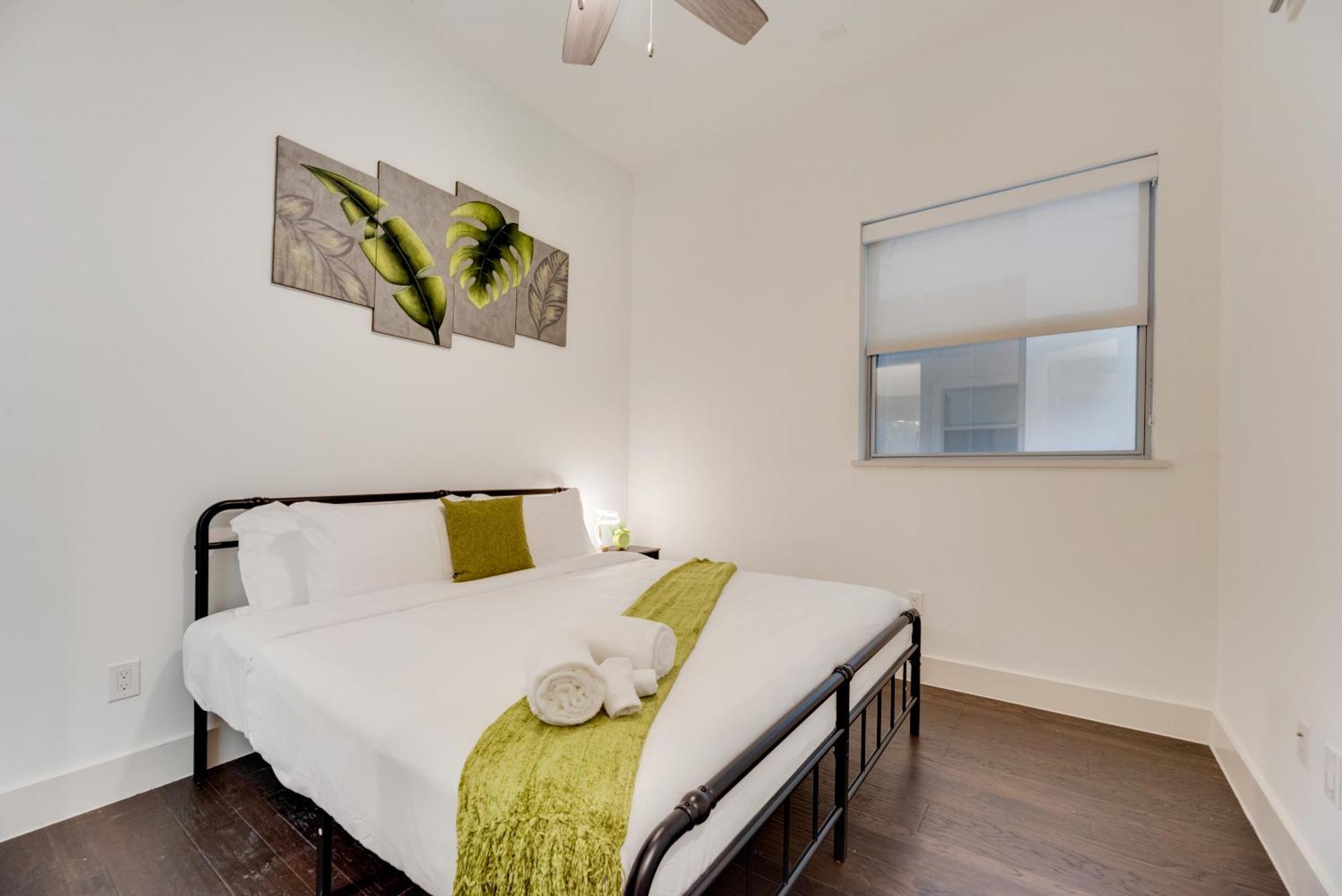 Snazzy Loft Style 2Br I Gym I Parking I Workspace Dallas Eksteriør bilde