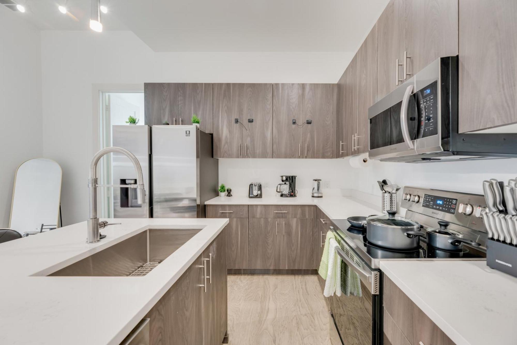 Snazzy Loft Style 2Br I Gym I Parking I Workspace Dallas Eksteriør bilde